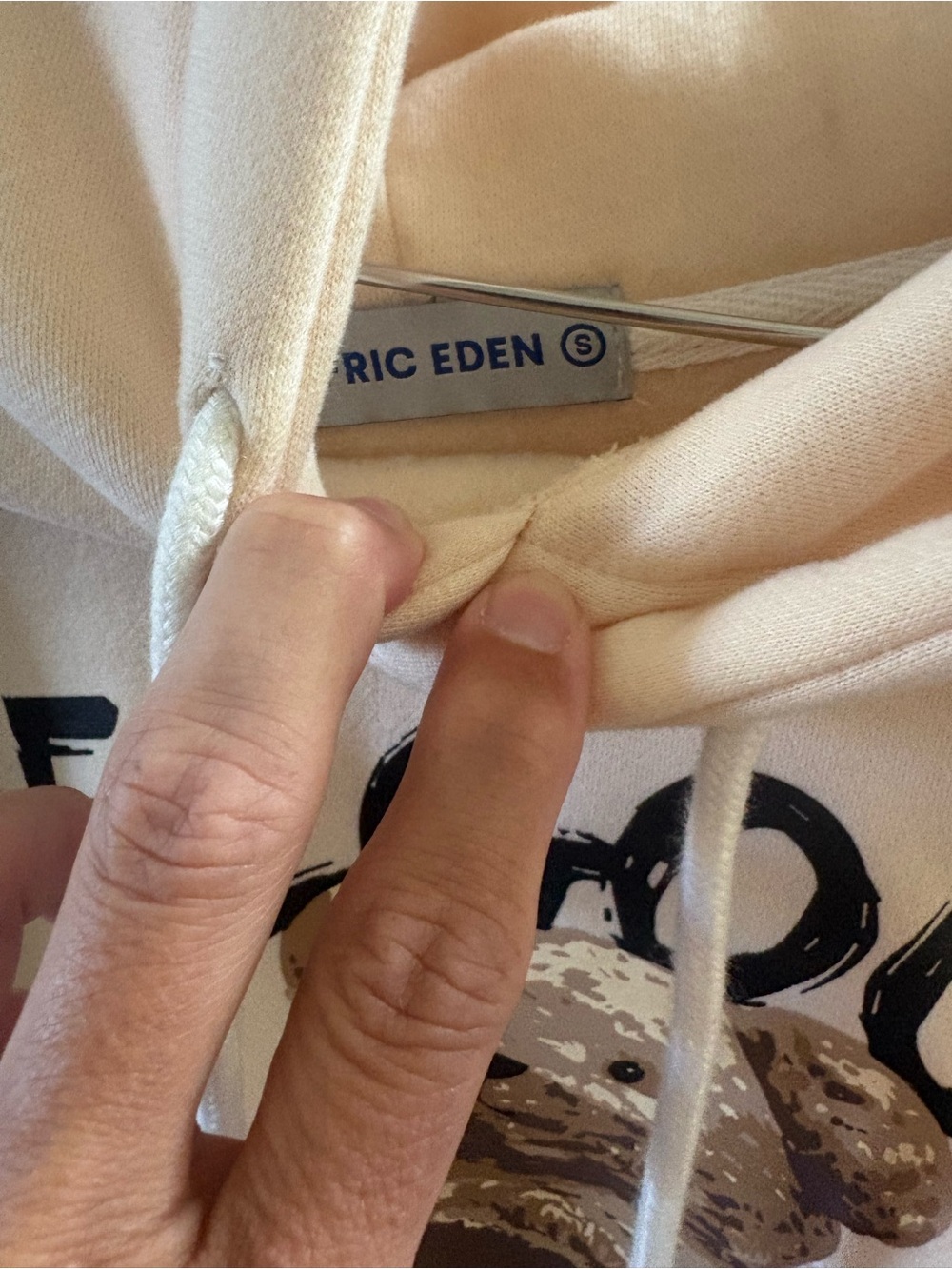 Aelfric Eden Beige 'FEEL GOOD' Teddy Bear Graphic Hoodie Like New Small - Picture 3 of 4